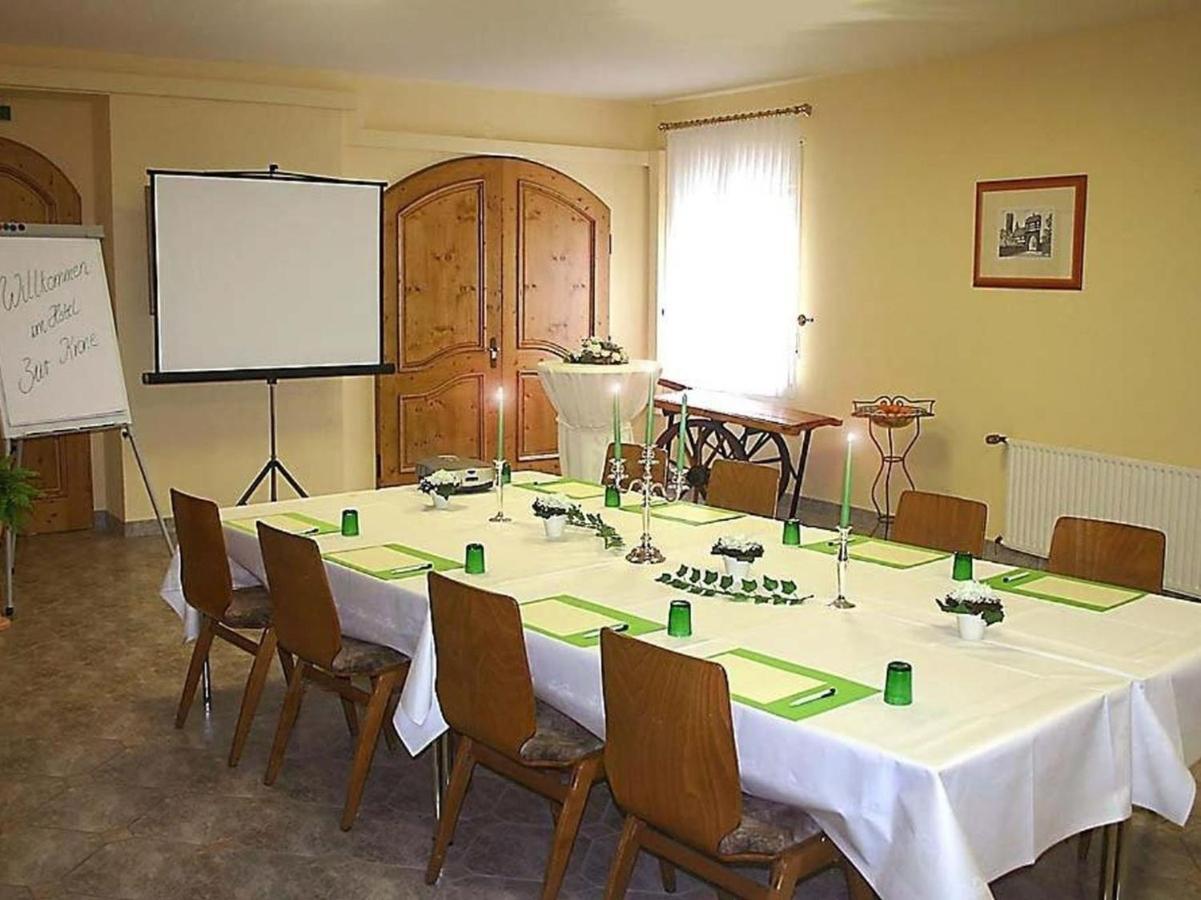 Hotel Zur Krone Ronneburg  Ngoại thất bức ảnh