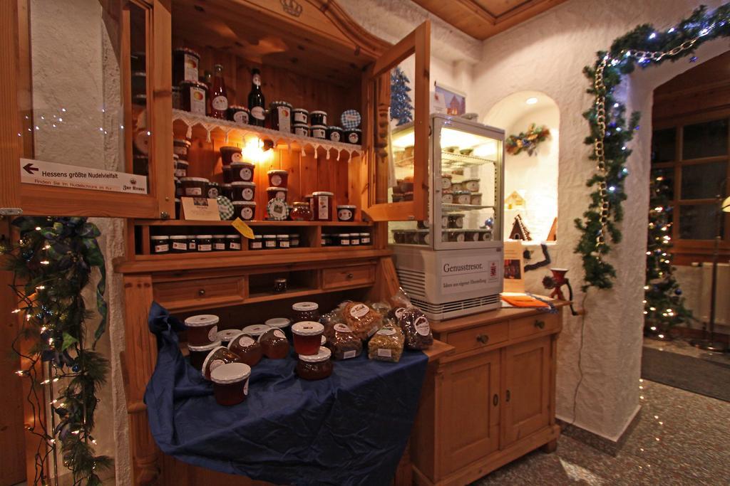 Hotel Zur Krone Ronneburg  Ngoại thất bức ảnh